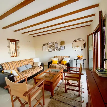 Cinnamon House In *